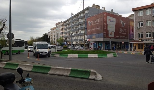 Kırklareli Merkezde Yağmur Etkili Olmaya Başladı