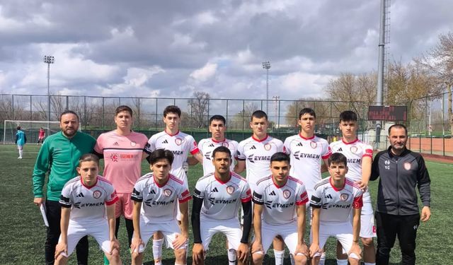 Lüleburgaz Atletik FK U-16’da Şampiyon