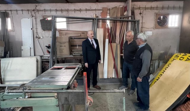 Müdür Altınöz Teknik Atölyede İncelemelerde Bulundu