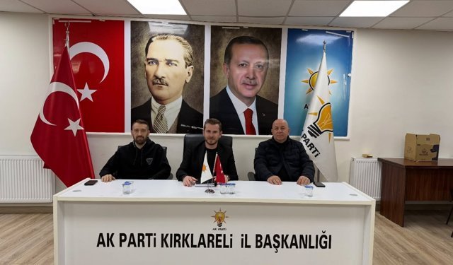 AK Parti Merkez İlçe Yönetimi Toplandı