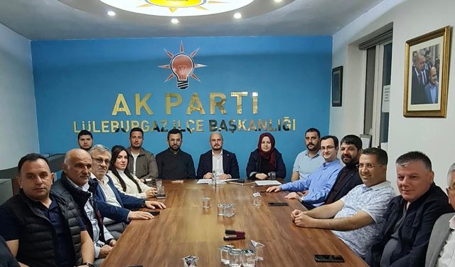 AK Parti Lüleburgaz’da Yönetim Kurulu Toplandı