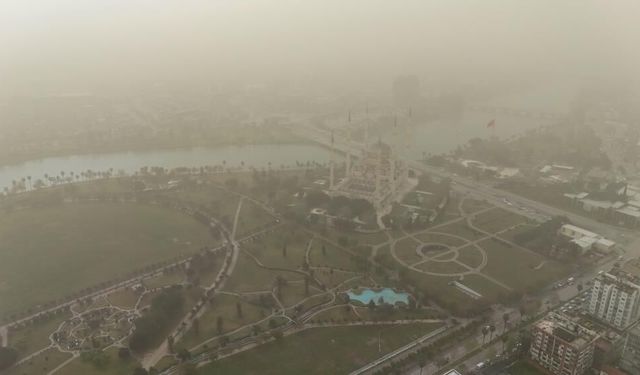 Adana'da toz taşınımı havadan görüntülendi