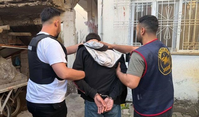 MİT'ten siber suç şebekesine operasyon: 12 gözaltı