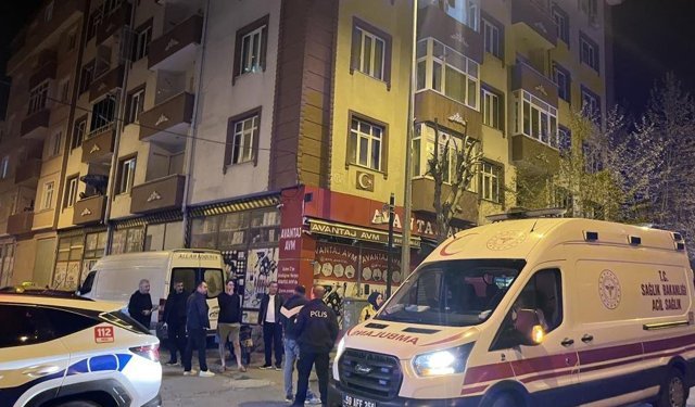 Trafikte garip olay: Taksiciye kızan yaya çılgına döndü