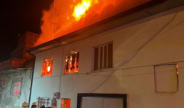 30 yaşındaki şahıs yalnız yaşadığı evde yanarak can verdi