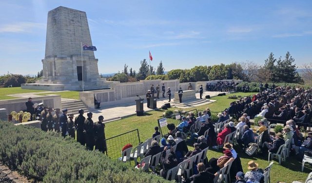 Çanakkale Kara Savaşları'nda hayatını kaybedenler 'Yalnız Çam'da anıldı