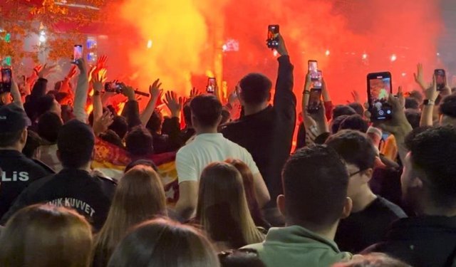 Edirne’de Galatasaray’ın galibiyeti coşkuyla kutlandı