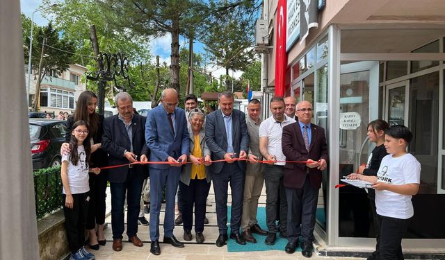 Vize’de Atatürk Resimleri Sergisi Açıldı