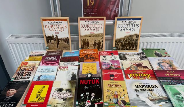 Kütüphanede “Atatürk ve Kurtuluş Savaşı” Sergisi Açıldı