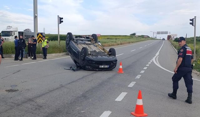 Tekirdağ'da kamyonetle çarpışan otomobil ters döndü: 1 yaralı