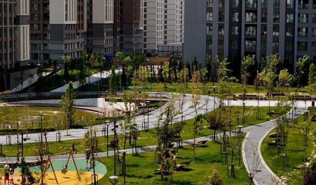 Bakan Kurum: "Yeni Fikirtepe'de depreme dayanıklı 11 bin 729 bağımsız bölümü daha tamamladık"