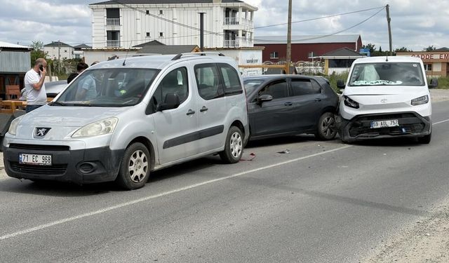 Tekirdağ'da zincirleme kaza kamerada