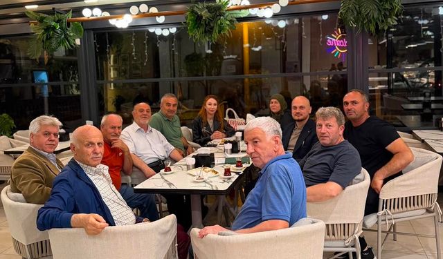 AK Parti Zafer Mahallesi’nde Toplandı