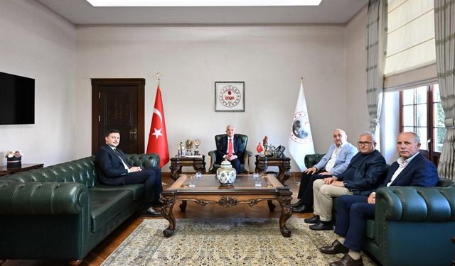 Vali Turan Konuklarını Ağırladı