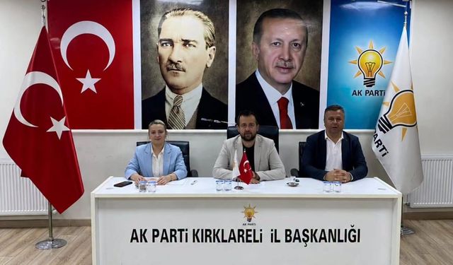 AK Parti İl Yönetimi Haftalık Toplantıda Bir Araya Geldi
