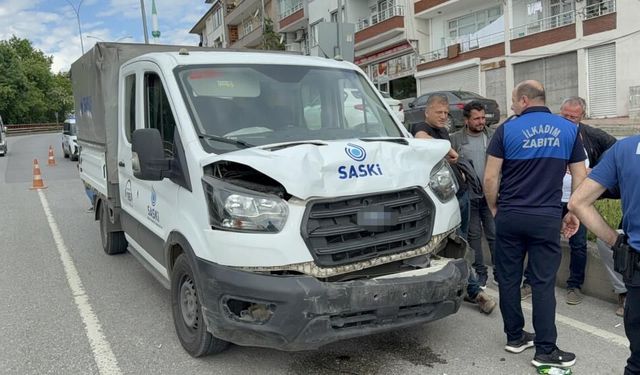 Kamyonet otomobile çarptı: 1 yaralı