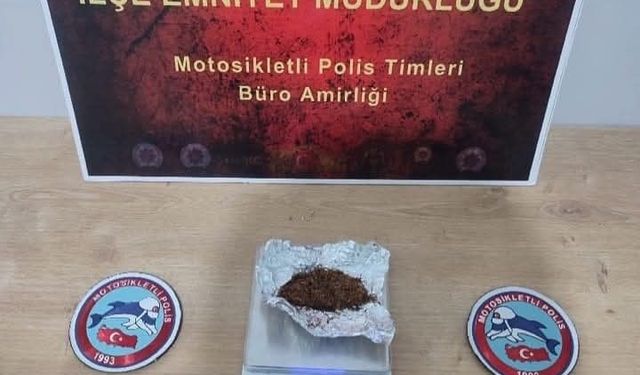 Okul önünde uyuşturucu operasyonu: 2 kişi tutuklandı