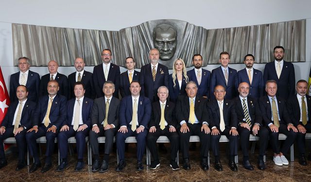 Fenerbahçe Yönetim Kurulu ilk toplantısını yaptı