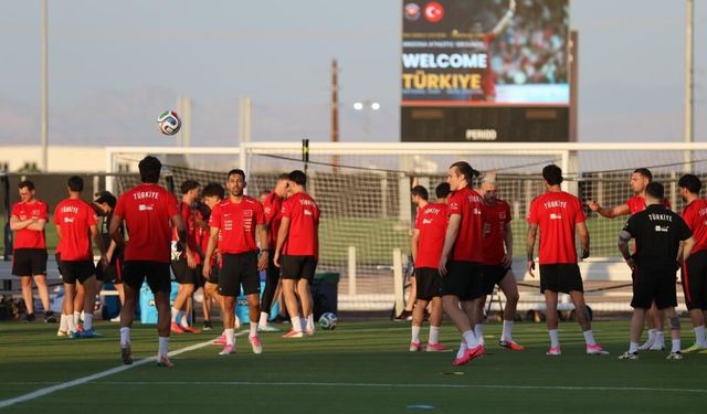 A Milli Futbol Takımı’nda Paraguay maçının hazırlıkları başladı