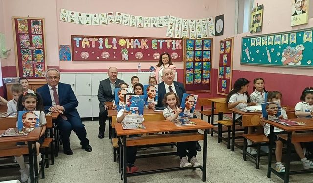 Edirne'de öğrenciler karne sevinci yaşadı