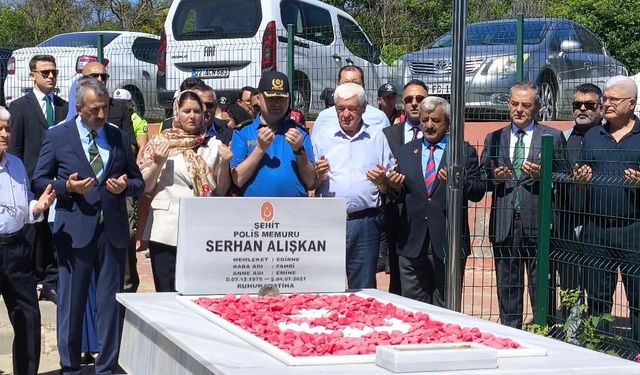 Müdür Özbaş, Şehit Alışkan’ı Andı