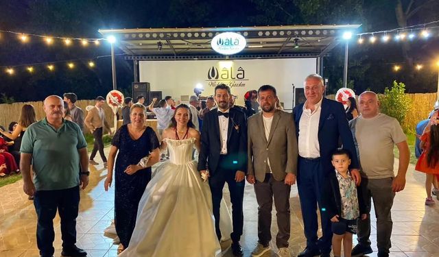 Başkan Dağtaş Meltem ve Tayfun’un Düğün Törenine Katıldı