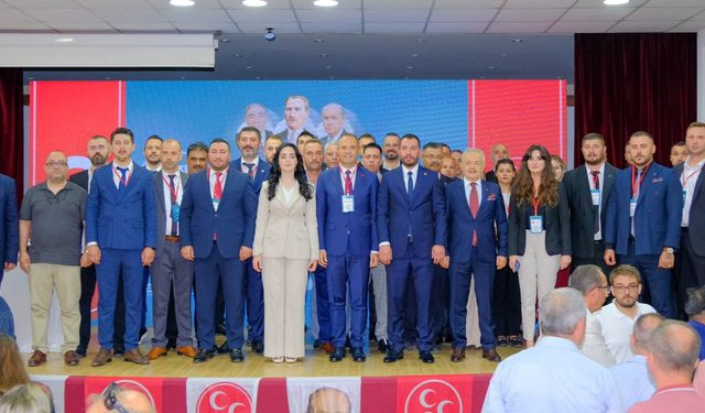 Başkan Şenyiğit Kongrede Güven Tazeledi