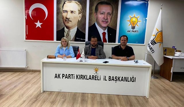 AK Parti Kırklareli İl Yönetimi Haftalık Toplantısını Yaptı
