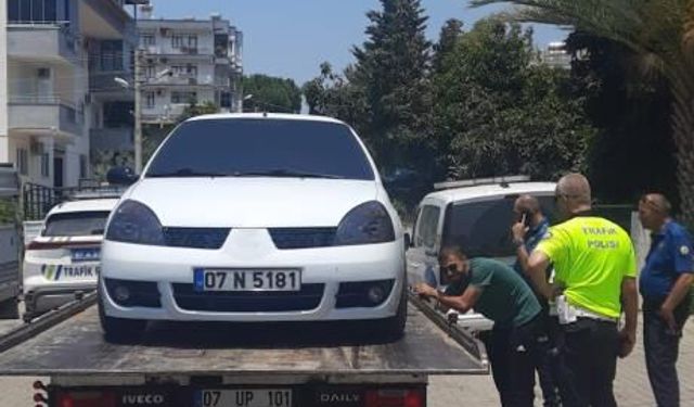 Yüksek sesle müzik açan 2 sürücüye toplam 246 bin 898 TL ceza