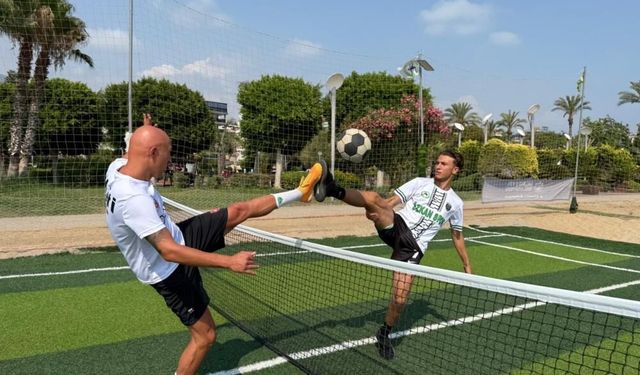 Alanya’da geleneksel futnet ayak tenisi turnuvası başlıyor