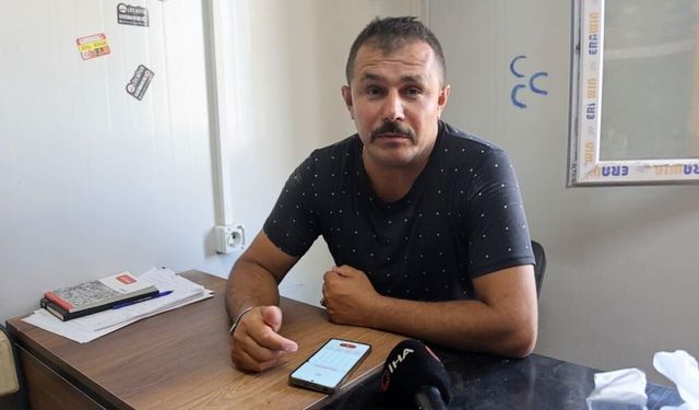 40 aydır yaşadığını kanıtlamaya çalışan adam ‘Gözün aydın' sözleriyle müjdeli haberi aldı