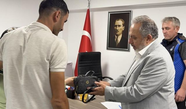 Kayseri'de mesire alanında unutulan 700 bin TL değerindeki ziynet eşyasını belediye ekipleri buldu
