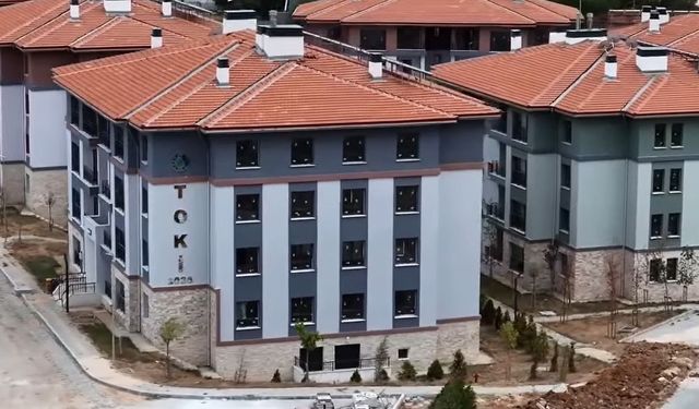 Vekil Sarıçam: “Hizmet İçin Varız”