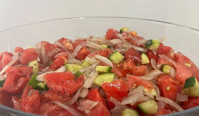 Salatadan Vazgeçilmiyor