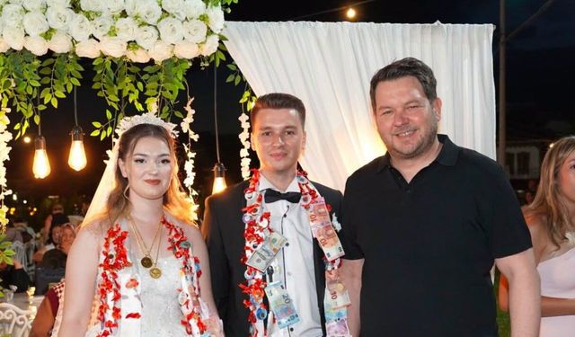 Başkan Talay, Beste ve Berke Çiftinin Düğününe Katıldı