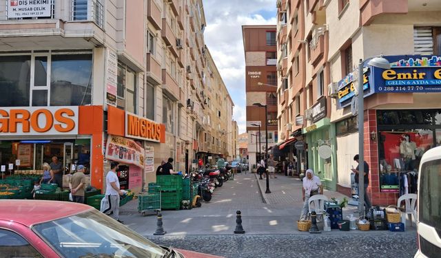 Cadde ve Sokaklar Canlanıyor