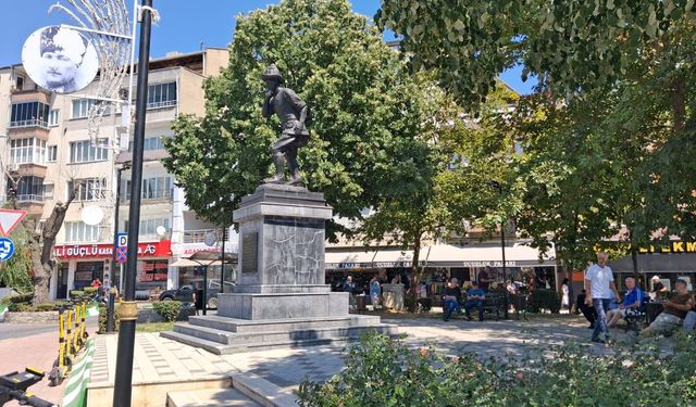 Karagöz Parkı, Sıcaktan Bunalan Kırklarelililerin Soluklandığı Nokta Oldu