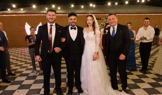 Başkan Yayla, Chamia ve Fırat Çiftinin Düğününe Katıldı