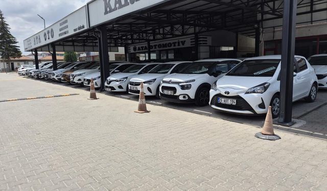 İkinci el araç piyasasında durgunluk sürüyor: Satışlar yüzde 50 düştü