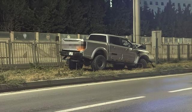 Ön tekerleği arızalandığı iddia edilen arazi aracı PTS direğine çarptı: 1 yaralı