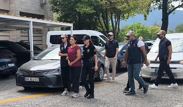FETÖ’cü yüzbaşının ablasına 10 yılda 2. tutuklama
