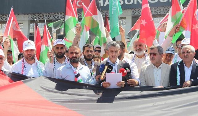 Habur Sınır Kapısı'nda Irak'ta bekletilen "Filistin Konvoyu" için basın açıklaması düzenlendi
