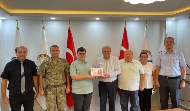Uzunköprü’de köy okulundan fen lisesine uzanan başarıya tablet ödülü