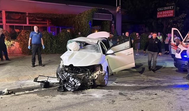 Bursa'da otomobil ile cip çarpıştı: 2 güvenlik görevlisi hayatını kaybetti