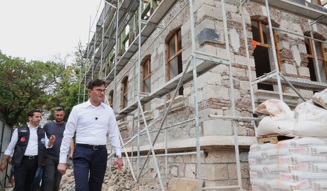 Tarihi belediye binası yeniden ayağa kaldırılıyor