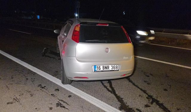 Bariyere çarpan otomobilin sürücüsü yaralandı