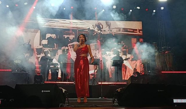 Edirne'de 30 Ağustos coşkusu Göksel konseriyle taçlandı