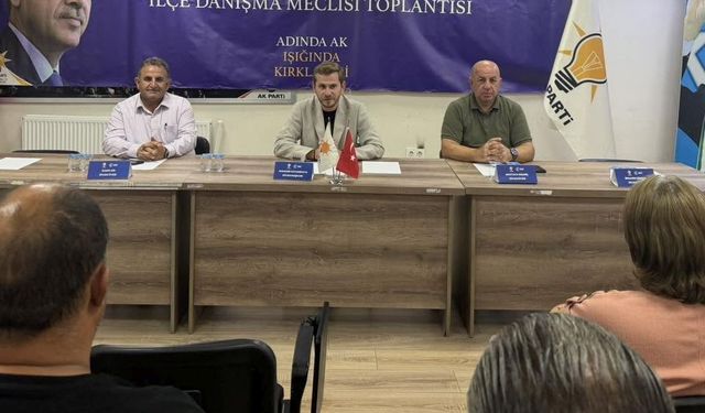 Toplantıda Bir Araya Geldiler