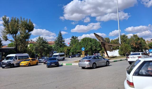 Özgürlük ve Demokrasi Meydanı’nda Trafik Yoğunluğu