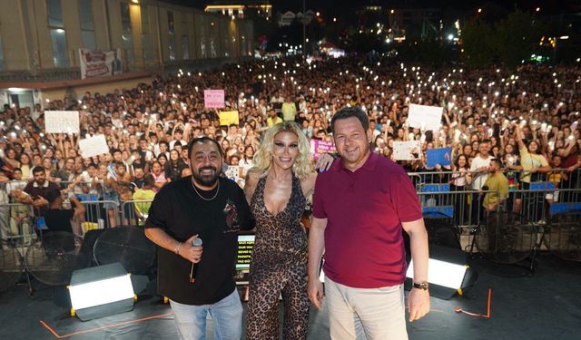 Festival Coşkusu İrem Derici Konseriyle Zirveye Ulaştı